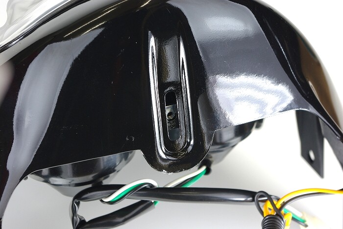 ラプター・フェアリング・ヘッドライト